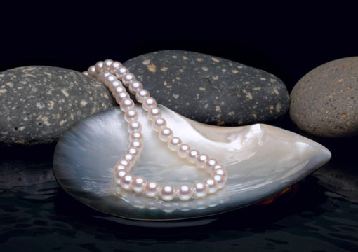 The deBoulle Diamond & Jewelry June Gemstone of the Month is Pearl