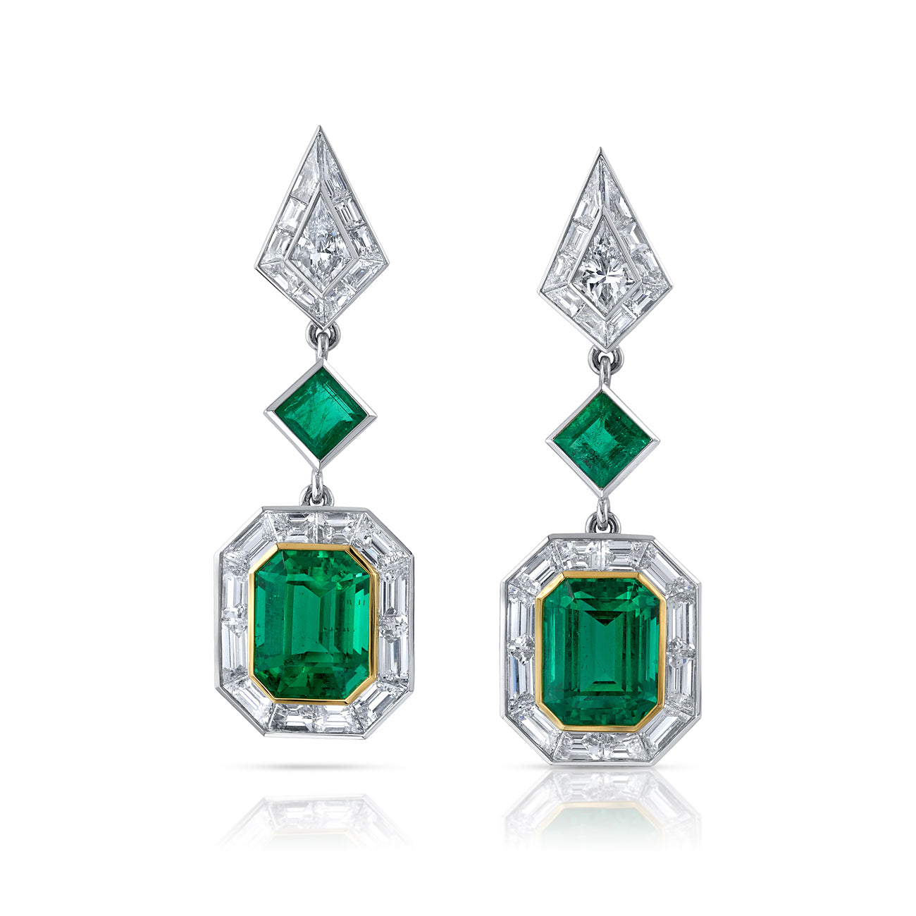 deBoulle High Jewelry Collection Emerald Elegance Earrings