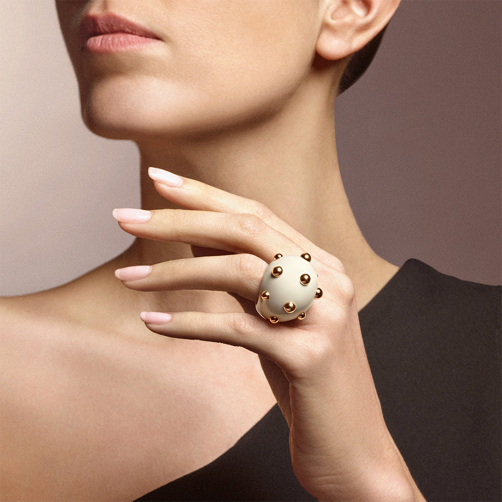 Giorgio B Goccia Ring in Ivory Enamel