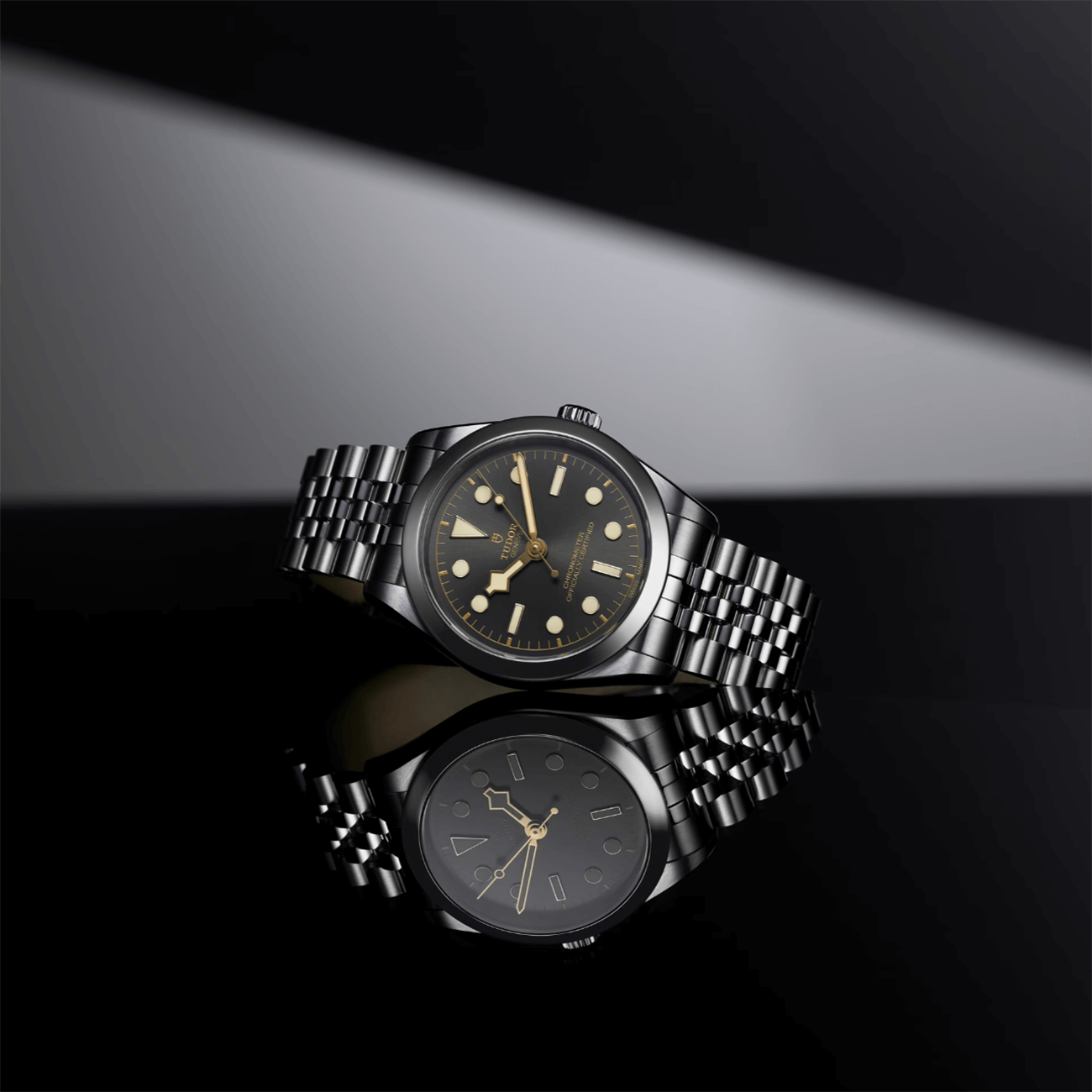 TUDOR Black Bay 41 M79680-0001