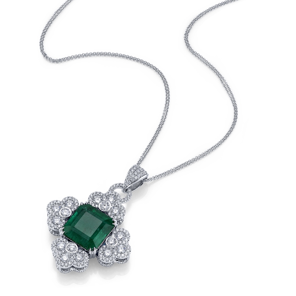 deBoulle High Jewelry Collection Emerald Bottony Cross Pendant