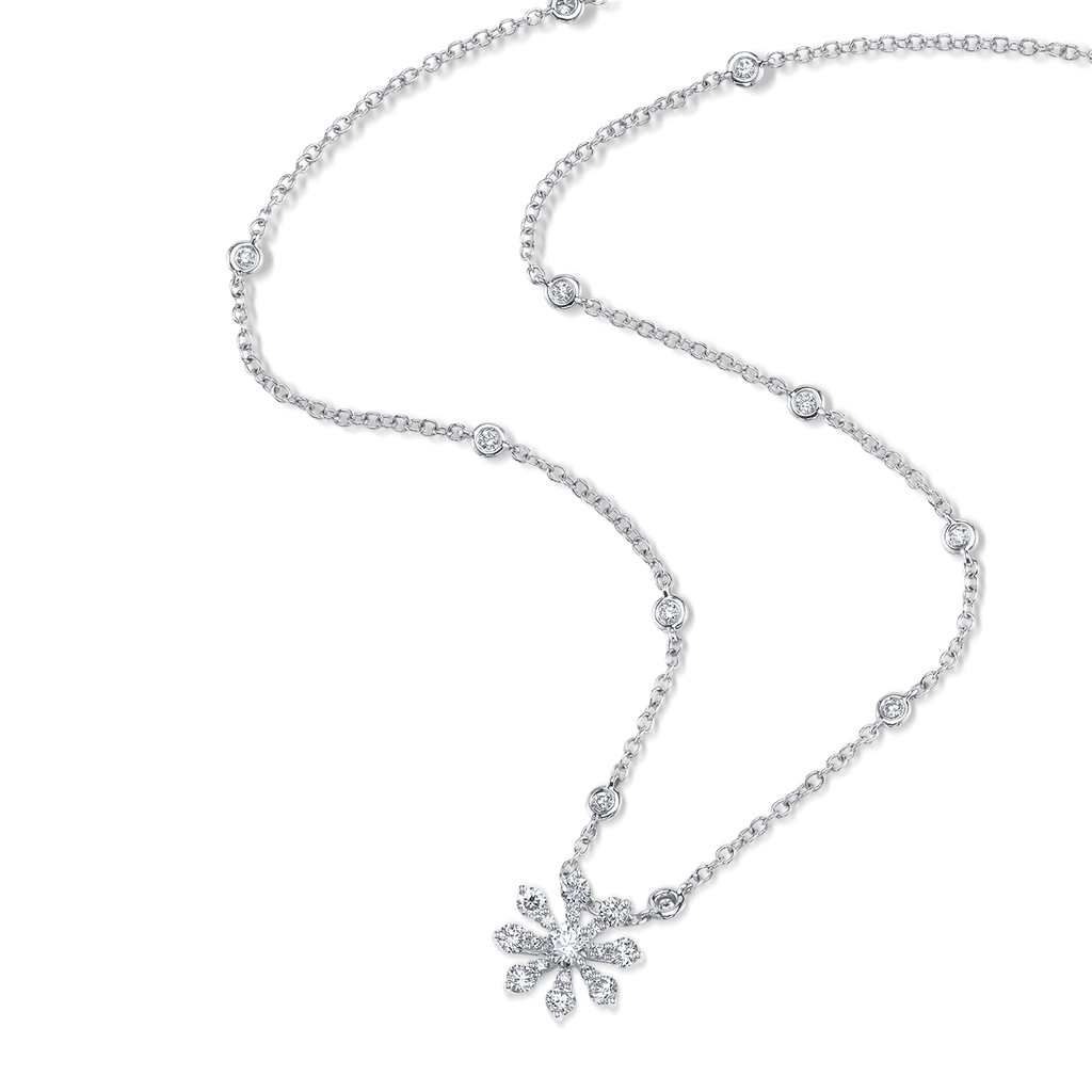 Bloom Necklace in White Gold