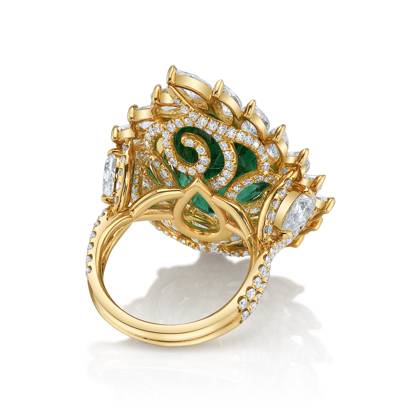 deBoulle High Jewelry Collection Zambian Emerald Elegance Ring