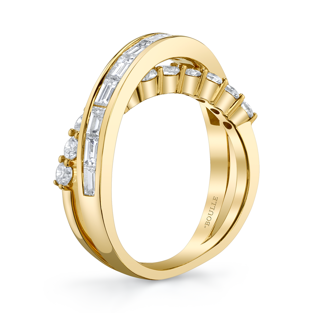 Overlapping Ring in Yellow Gold