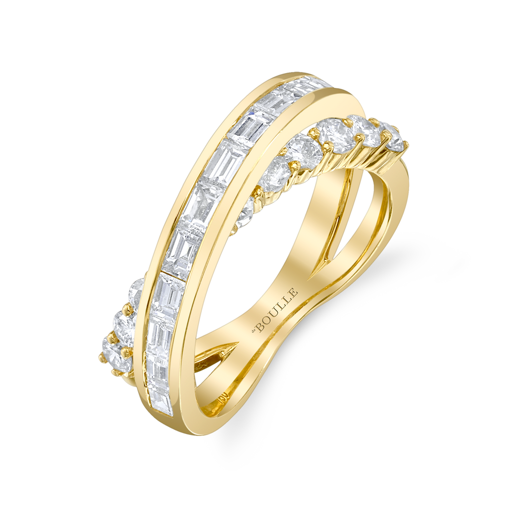 Overlapping Ring in Yellow Gold