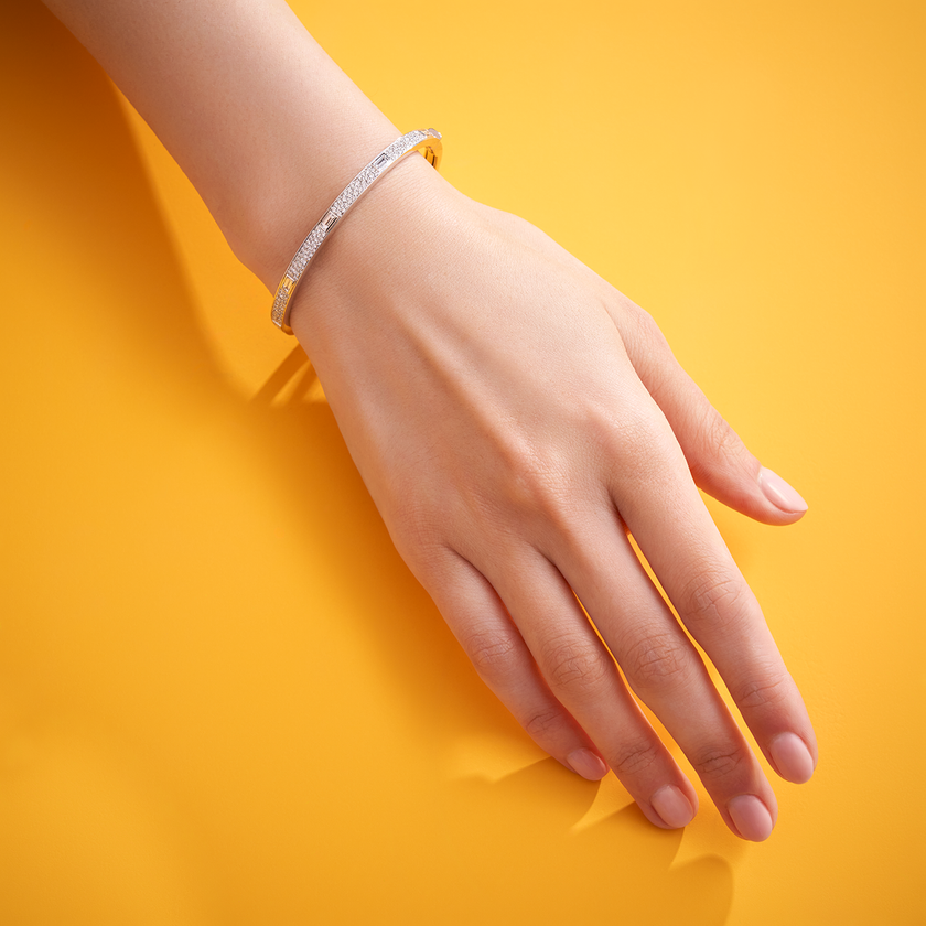 deBoulle Collection Signataire Stacking Bangle in White Gold