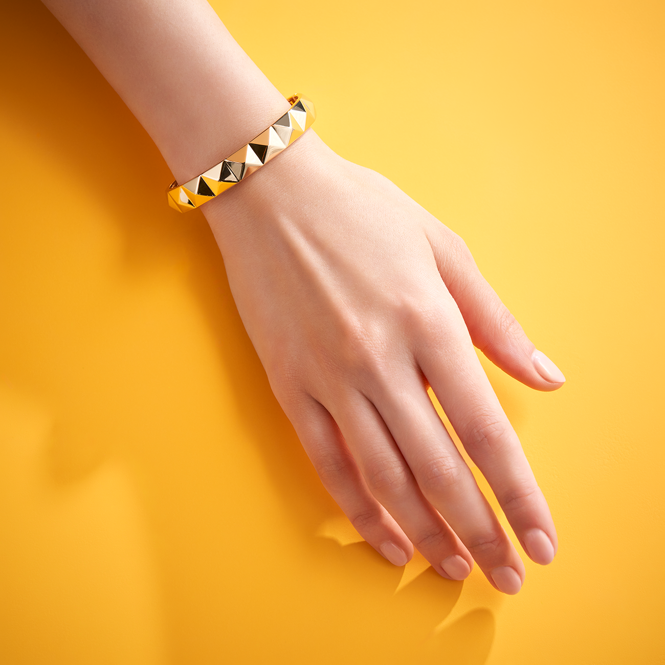 deBoulle Collection Modern Retro Cuff Bangle