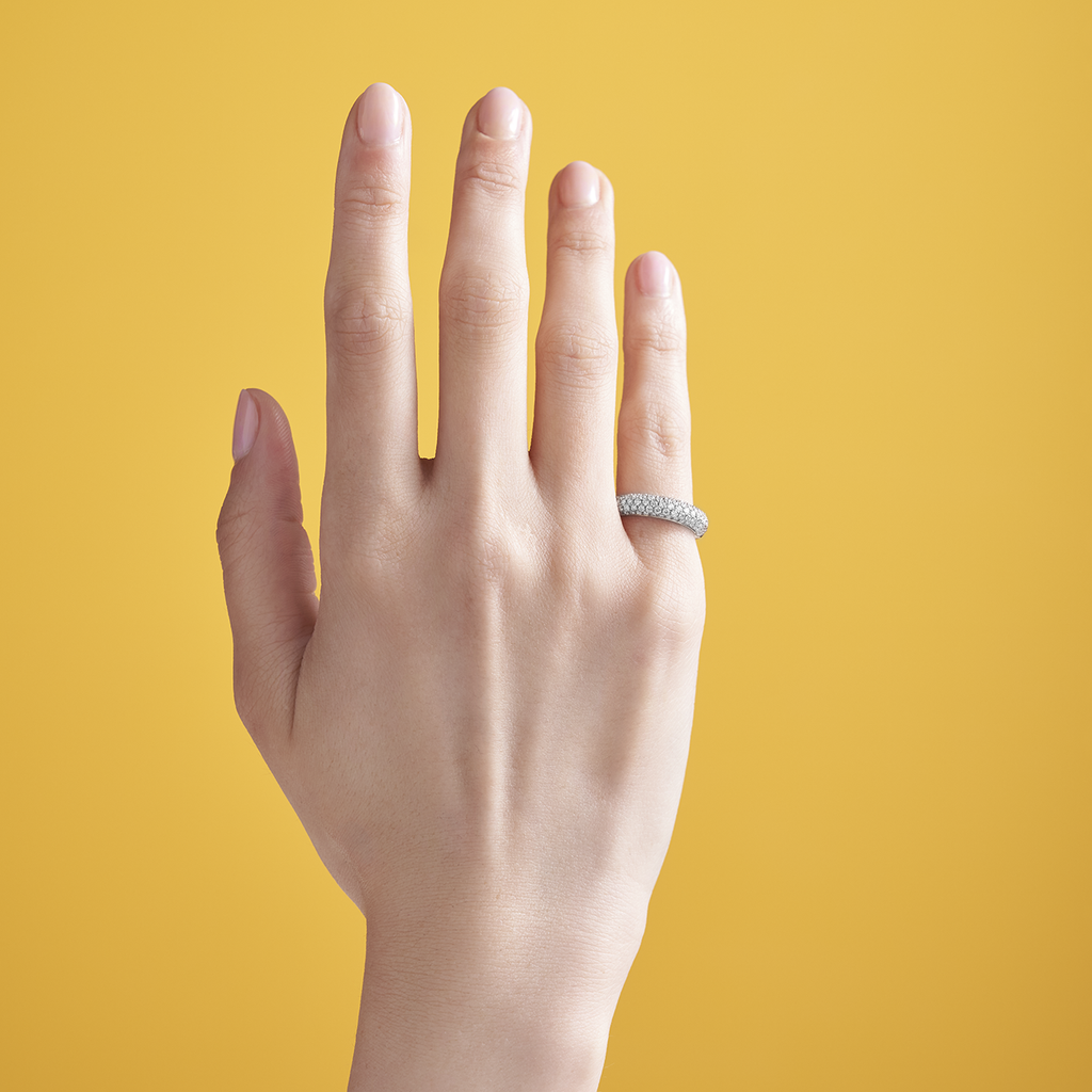 Posh Stackable Ring with Diamonds in White Gold