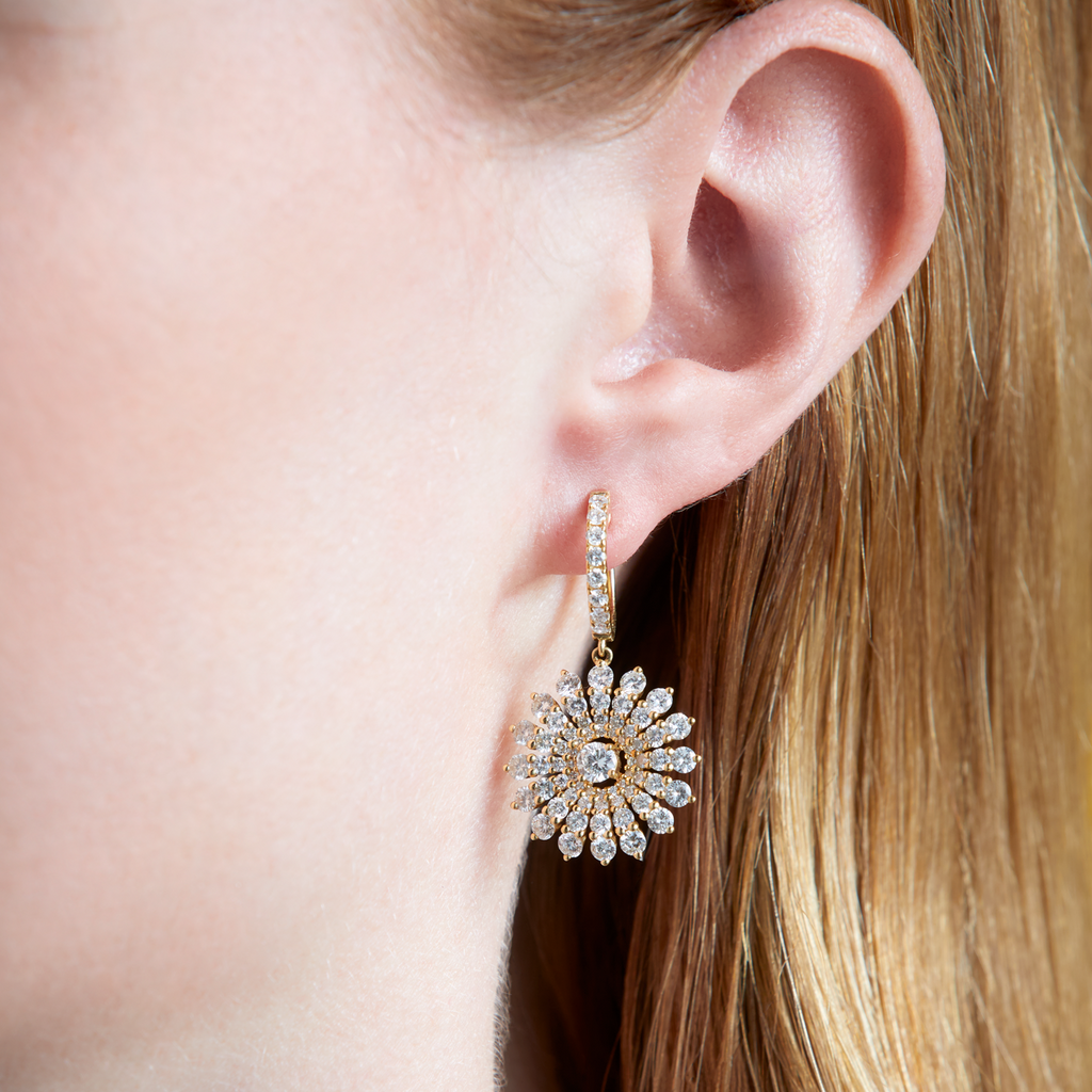 deBoulle Collection Daisy Earrings in Yellow Gold