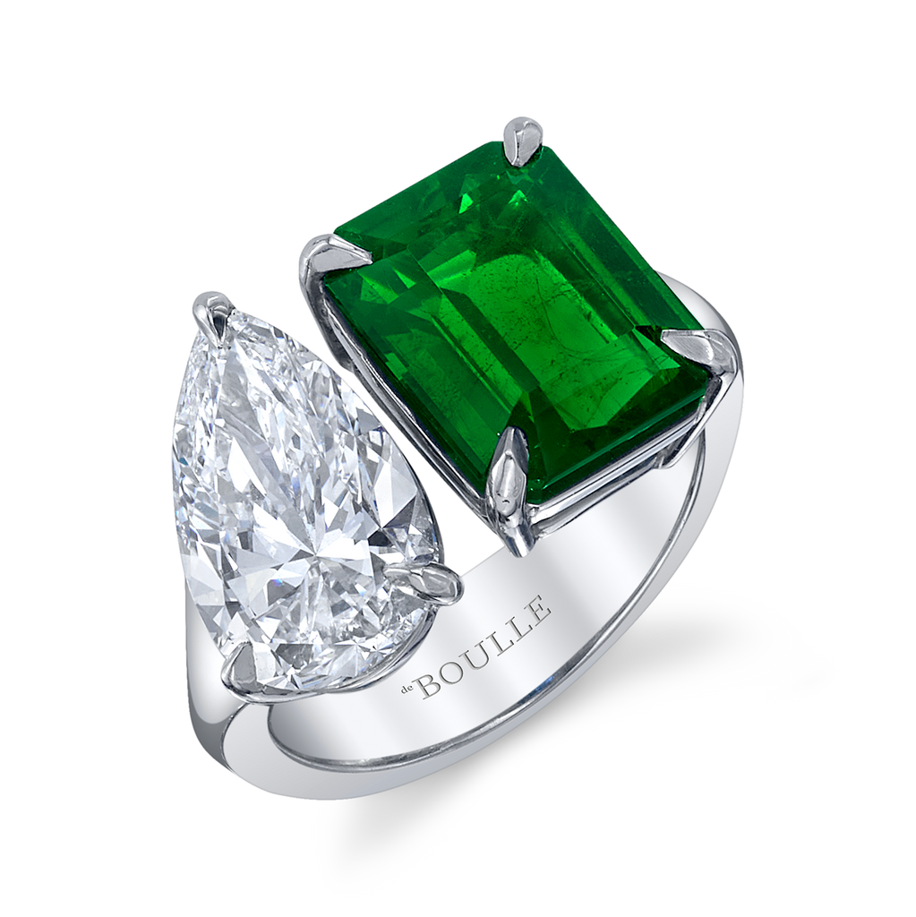 deBoulle High Jewelry Collection Toi Et Moi Emerald and Diamond RIng