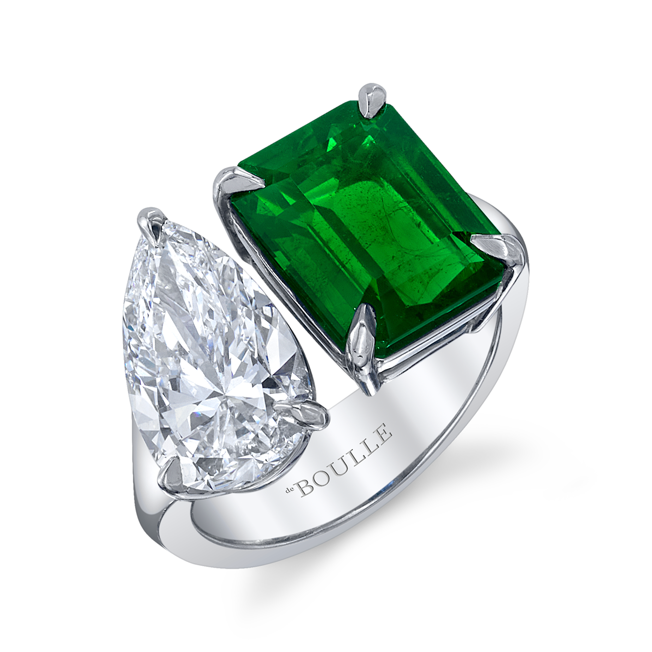 deBoulle High Jewelry Collection Toi Et Moi Emerald and Diamond RIng