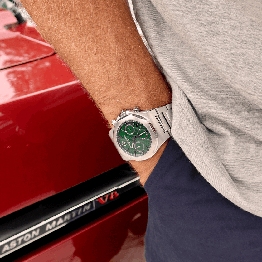 Girard-Perregaux Laureato Chronograph Aston Martin Edition 81020-11-001-11A