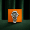 Girard-Perregaux Laureato Sage Green 81005-11-3407-1CM
