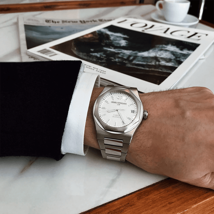 Girard-Perregaux Laureato 81010-11-131-11A