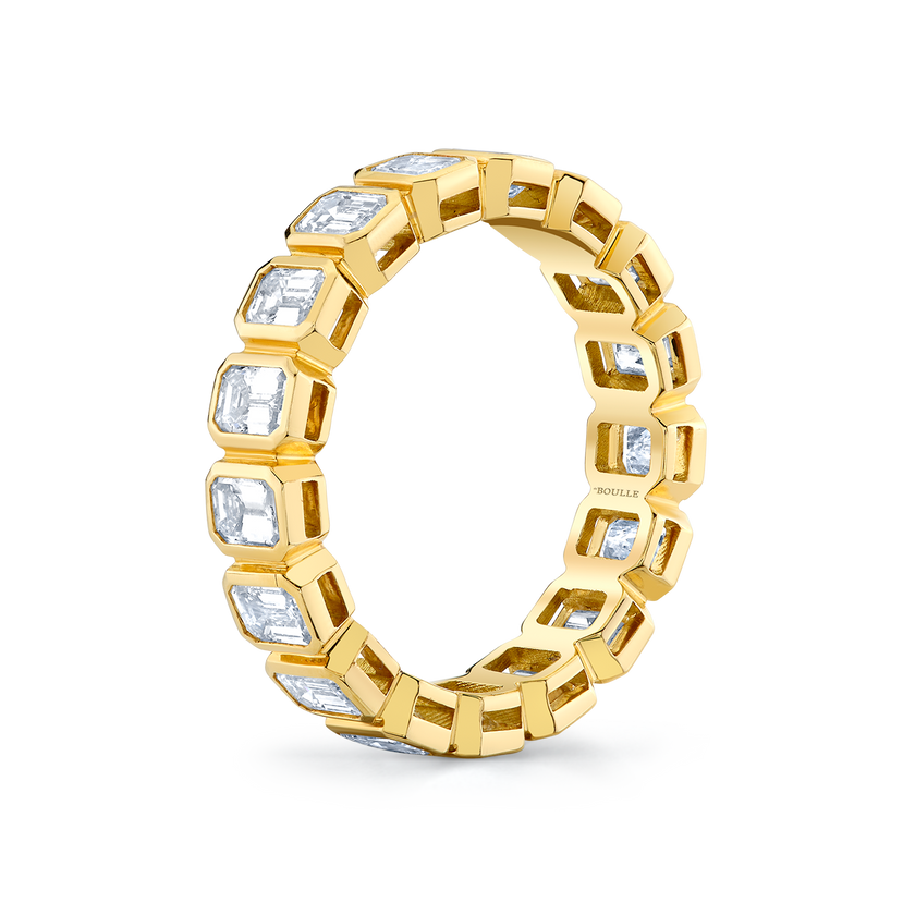 deBoulle Collection Emerald Cut Diamond Band