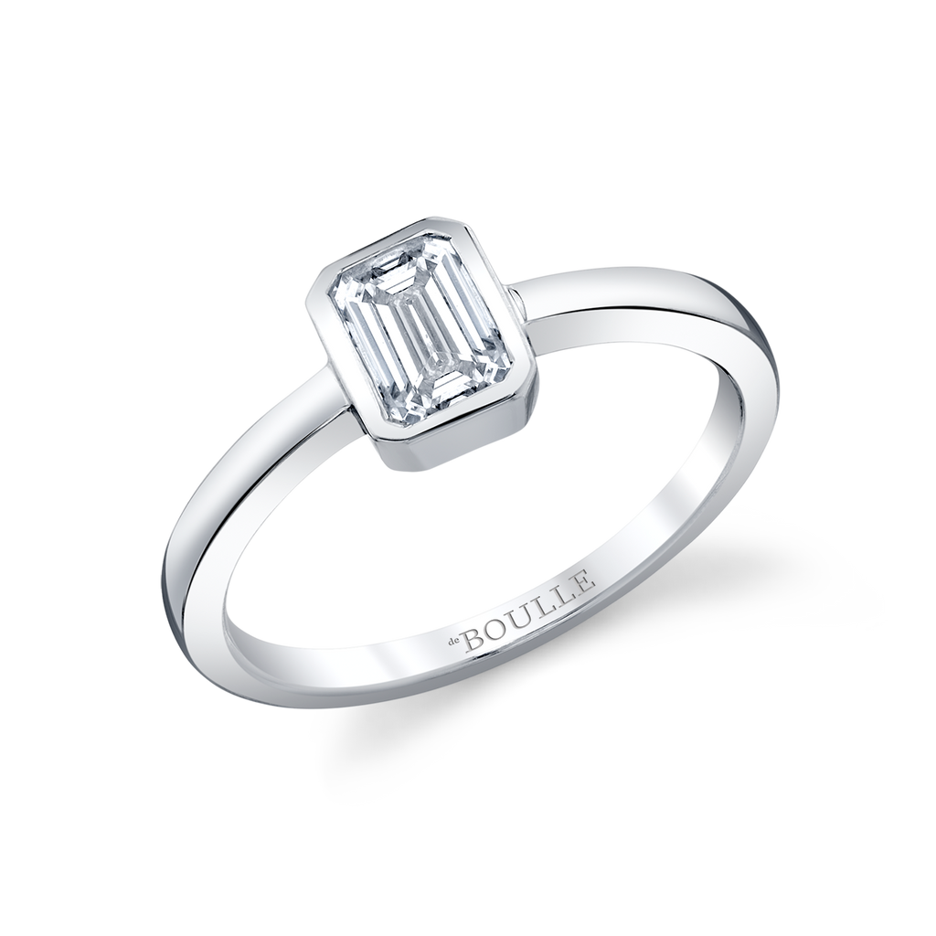 deBoulle Collection Posh Stackable Ring with Emerald Center