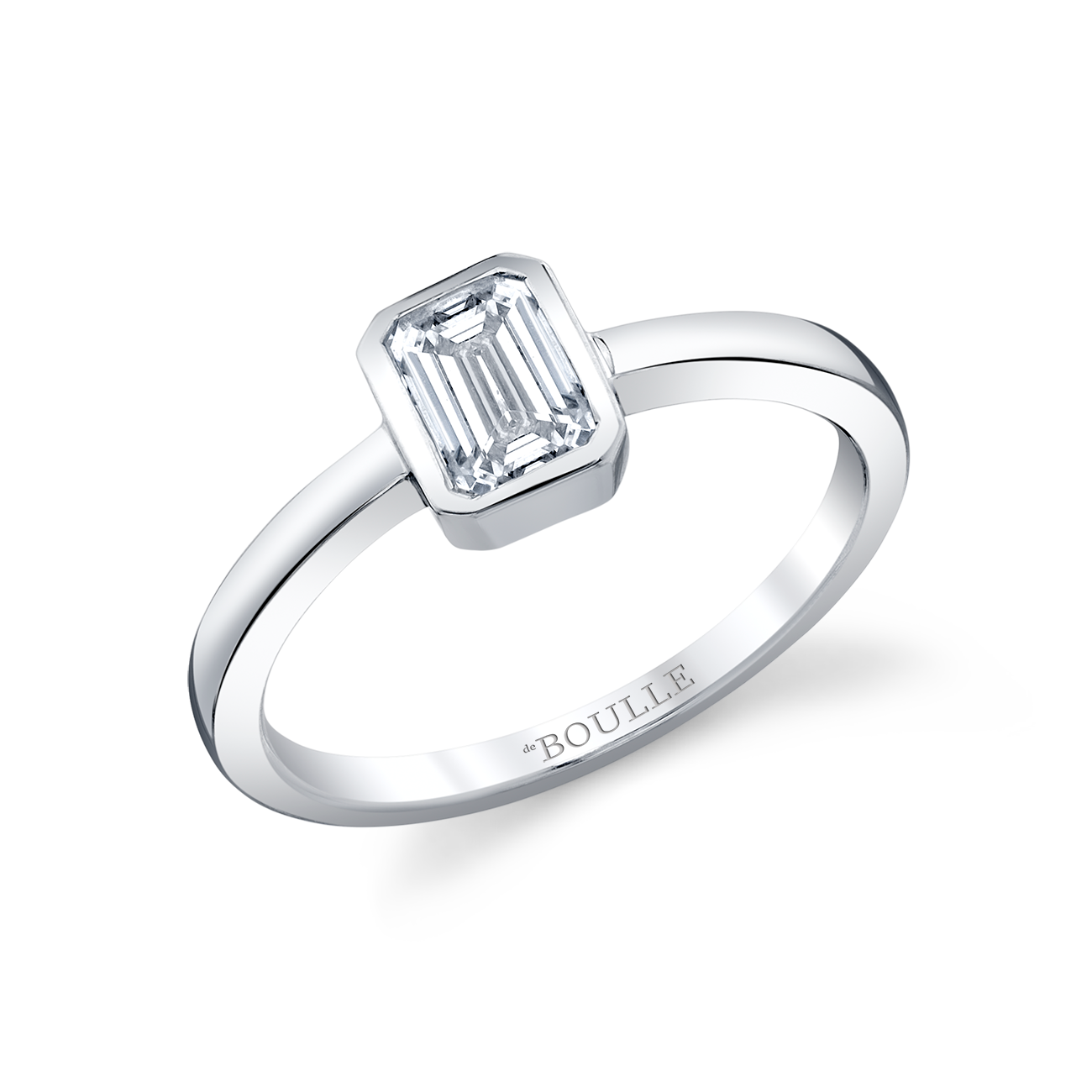 deBoulle Collection Posh Stackable Ring with Emerald Center