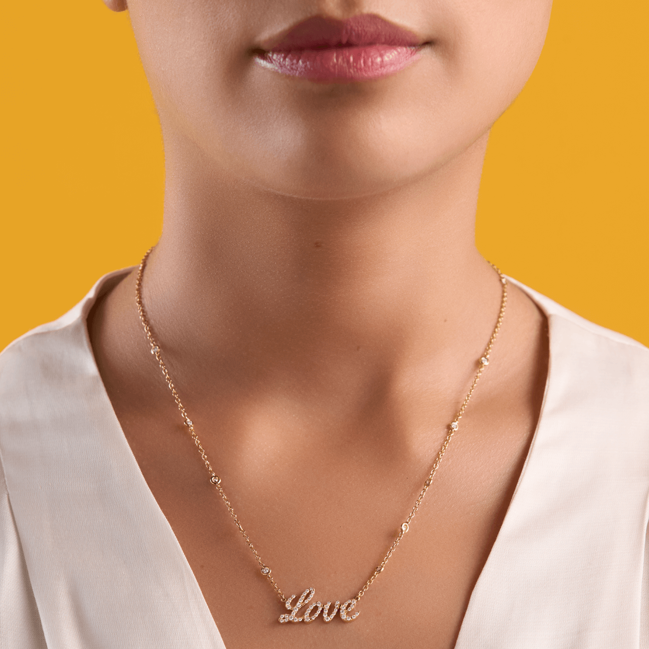 deBoulle Collection Love Pendant in Yellow Gold