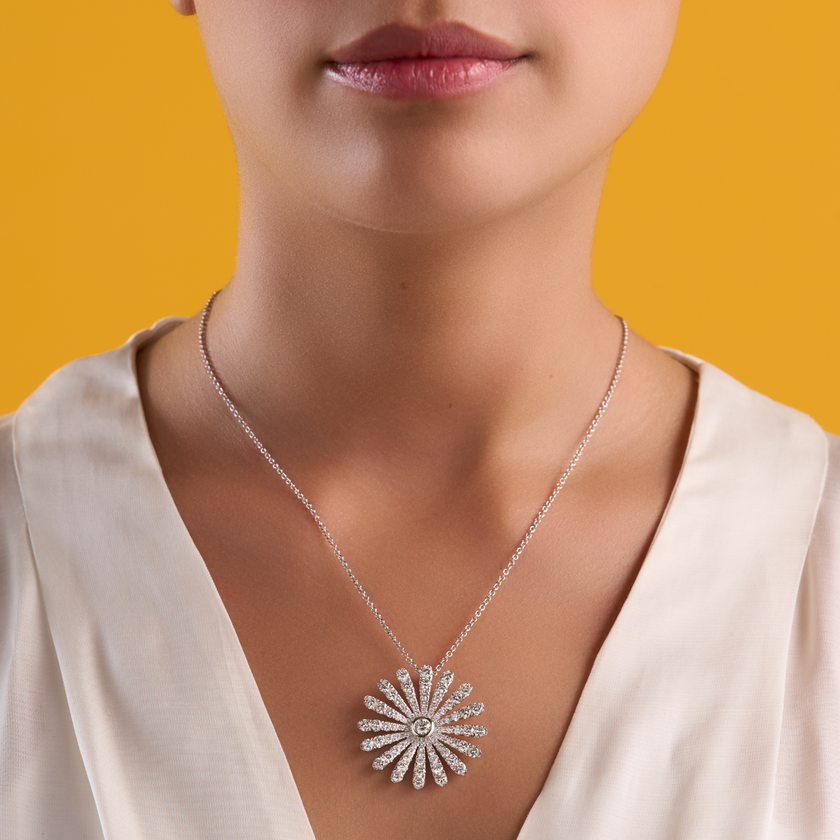 deBoulle Collection Daisy Necklace in White Gold