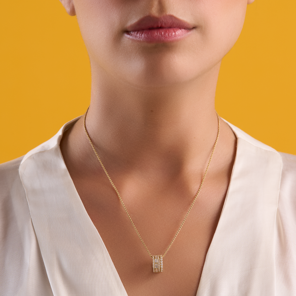 deBoulle Collection Diamond Roll Pendant