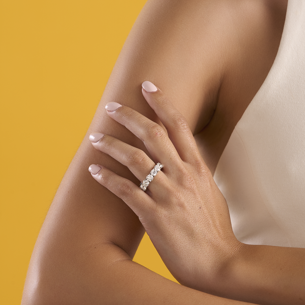 deBoulle Bridal Collection Round Eternity Band in White Gold