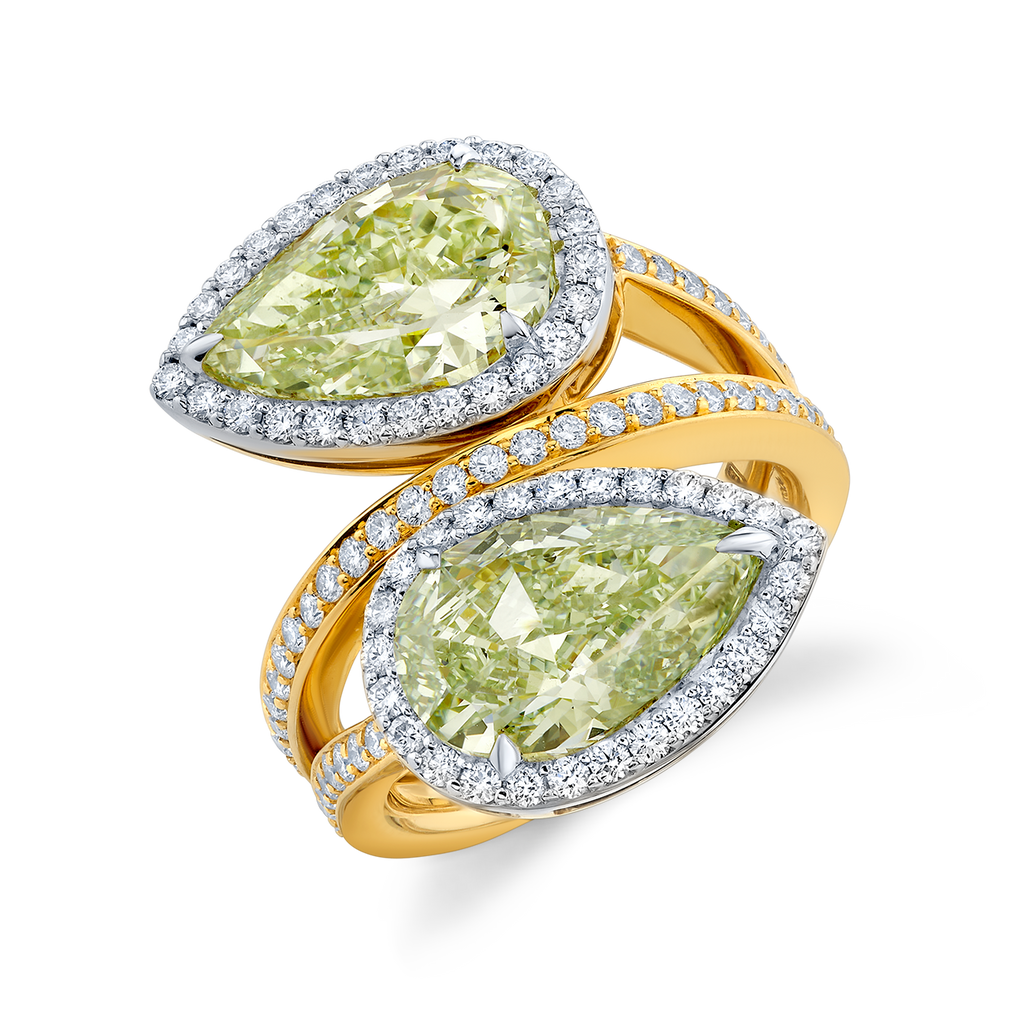 deBoulle High Jewelry Toi Et Moi Ring with Green Diamonds