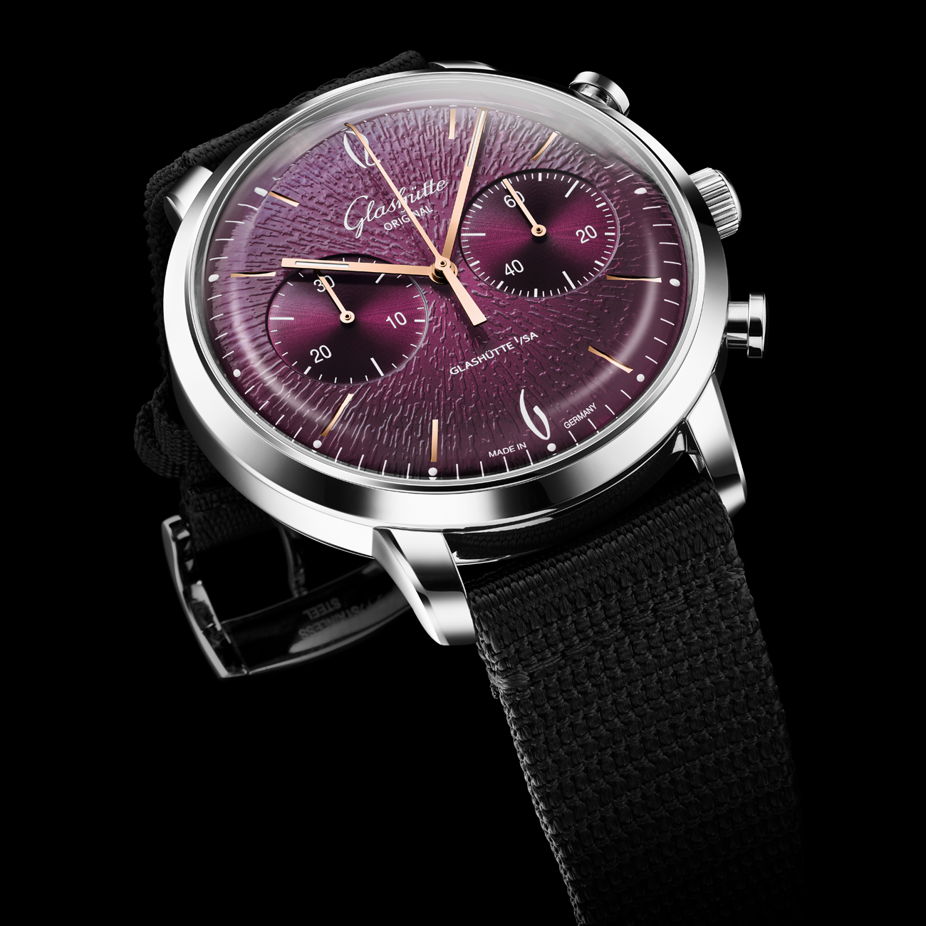 Sixities Chronograph Annual Edition in Purple