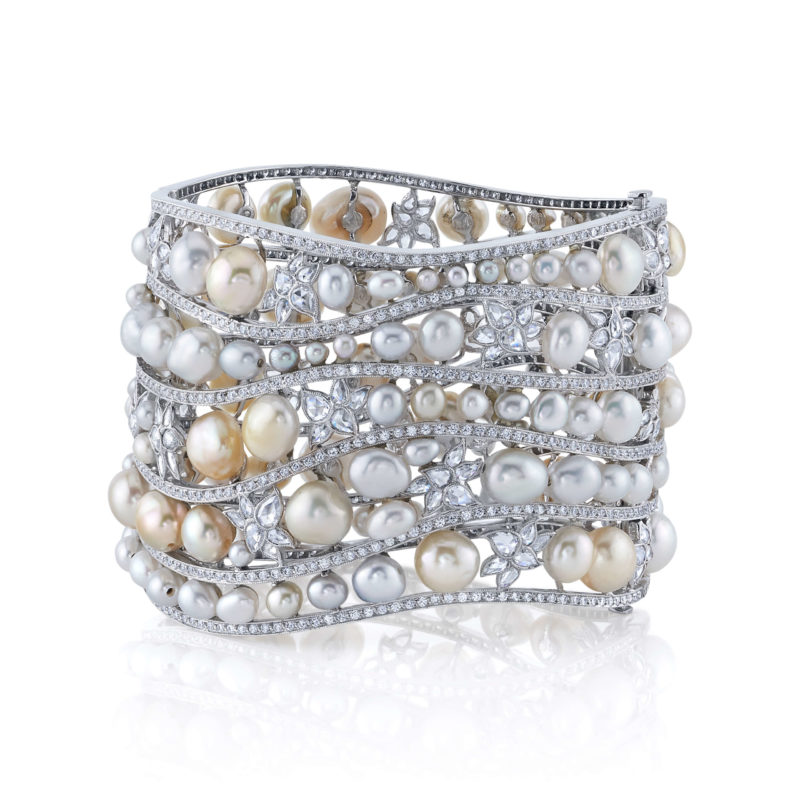 <sup>de</sup>Boulle High Jewelry Collection Pearl Bangle